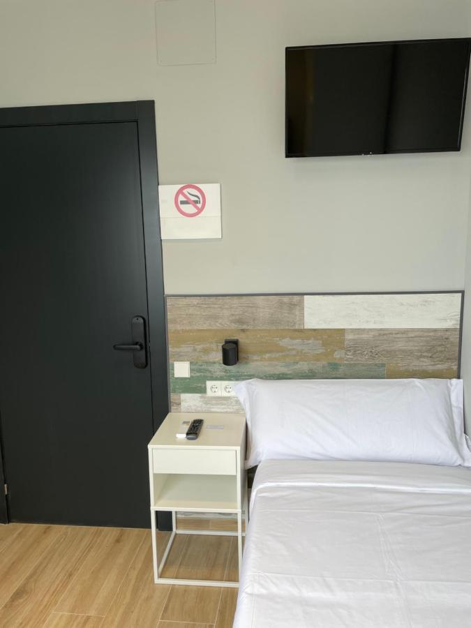 Hey Rooms Cerdanyola del Valles Dış mekan fotoğraf