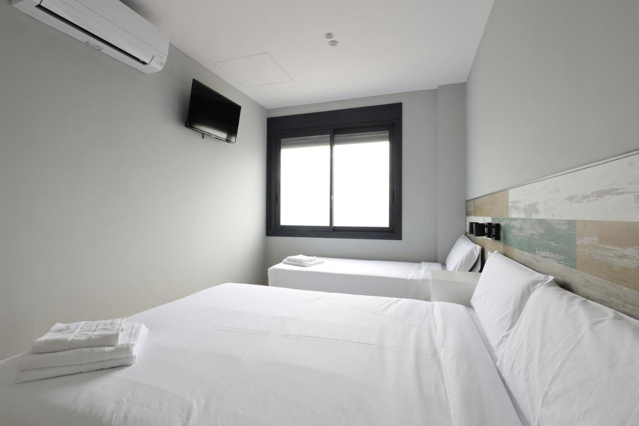 Hey Rooms Cerdanyola del Valles Dış mekan fotoğraf