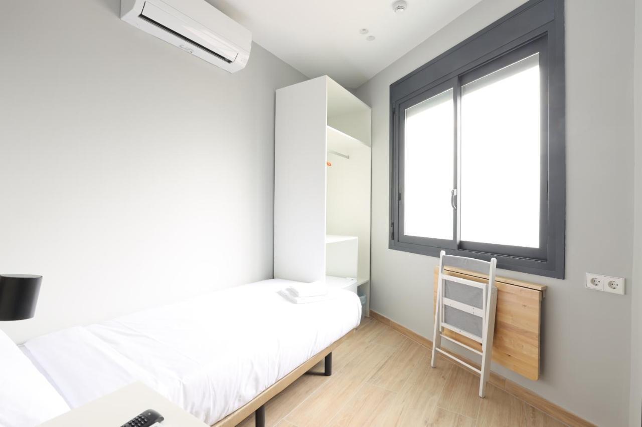 Hey Rooms Cerdanyola del Valles Dış mekan fotoğraf