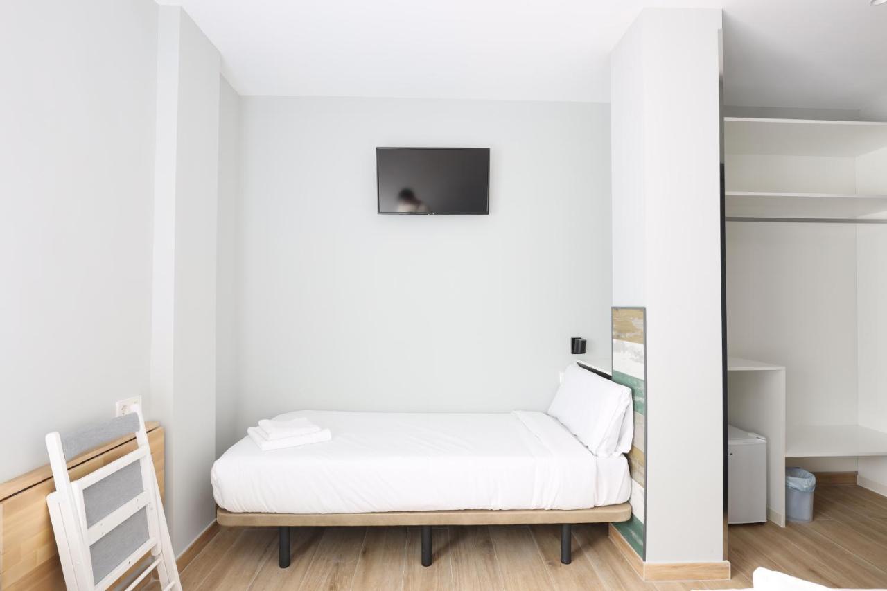 Hey Rooms Cerdanyola del Valles Dış mekan fotoğraf